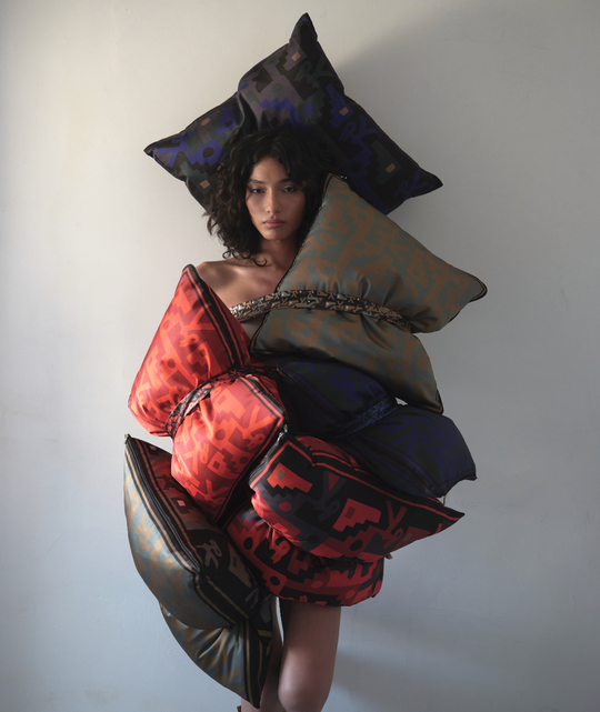 Izcue Capsule Collection